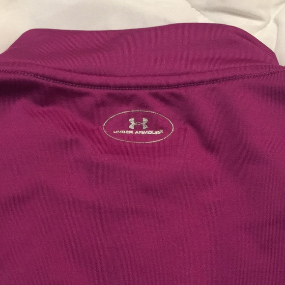 Under Armor Shirt (Bin E) - Picture 5 of 7